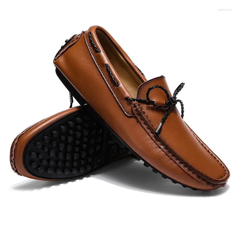 Casual skor mode stor storlek mens ljus slip på man loafers designer läder mockasins driver lyx lat lat hombre