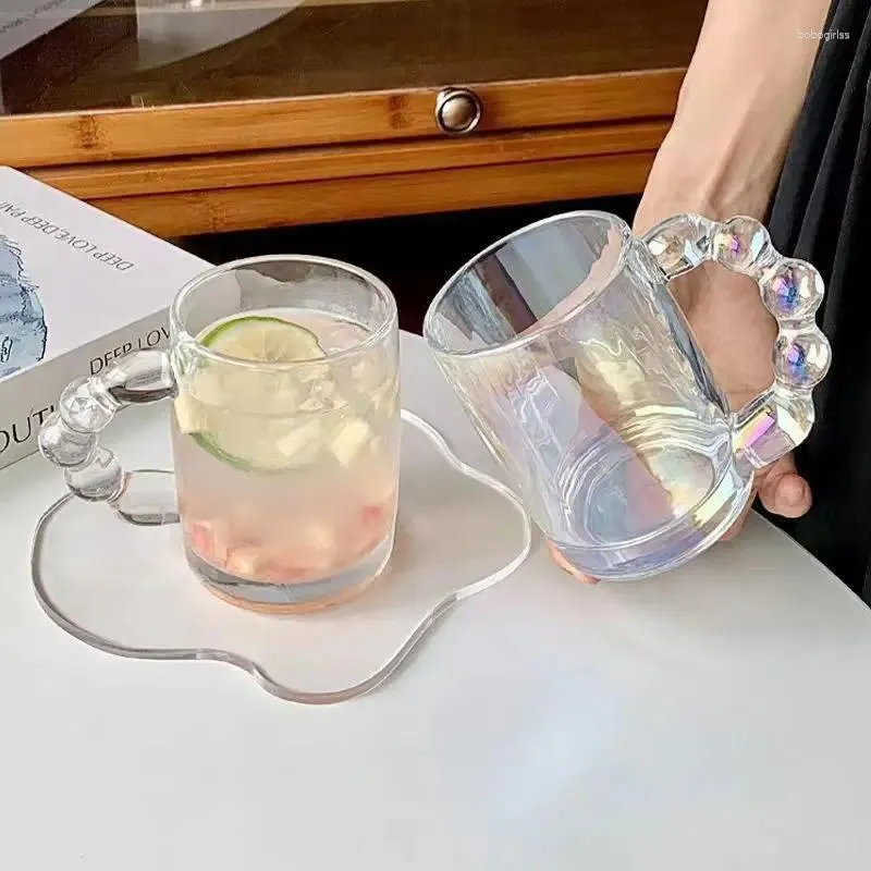 Mokken Pearl Handhand Cup Glas Ins Geavanceerde textuur Onregelmatige Melk met grote capaciteit met een water.