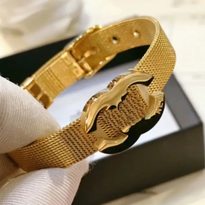 Дизайнерский золотой браслет браслет модные украшения для ювелирных изделий для вечеринки манжеты, предназначенные для женских украшений из нержавеющей стали оптом с коробкой