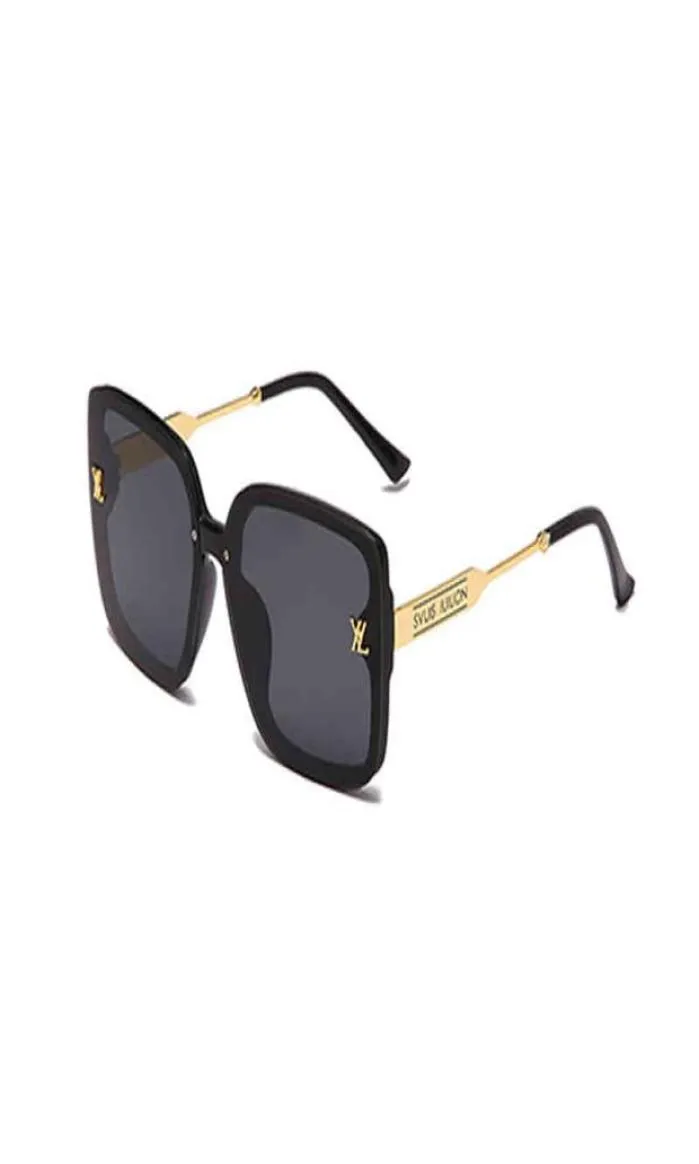 2021 Роскошные квадратные солнцезащитные очки Ladies Fashion Classic Brand Designer Retro Sun Glasses Женщины сексуальные очки унисекс Shades9499156