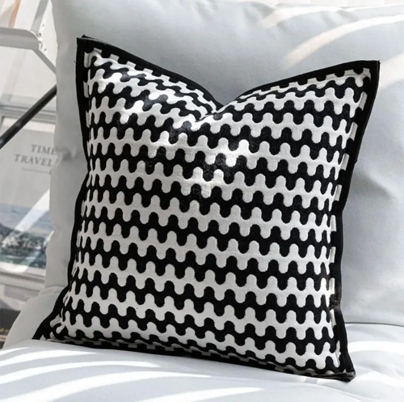 Pillow Modern Fashion Geometric Black Square Throw Pillow/almofadas Case 45 Teen European Simple Comfortable Cover Home Decore