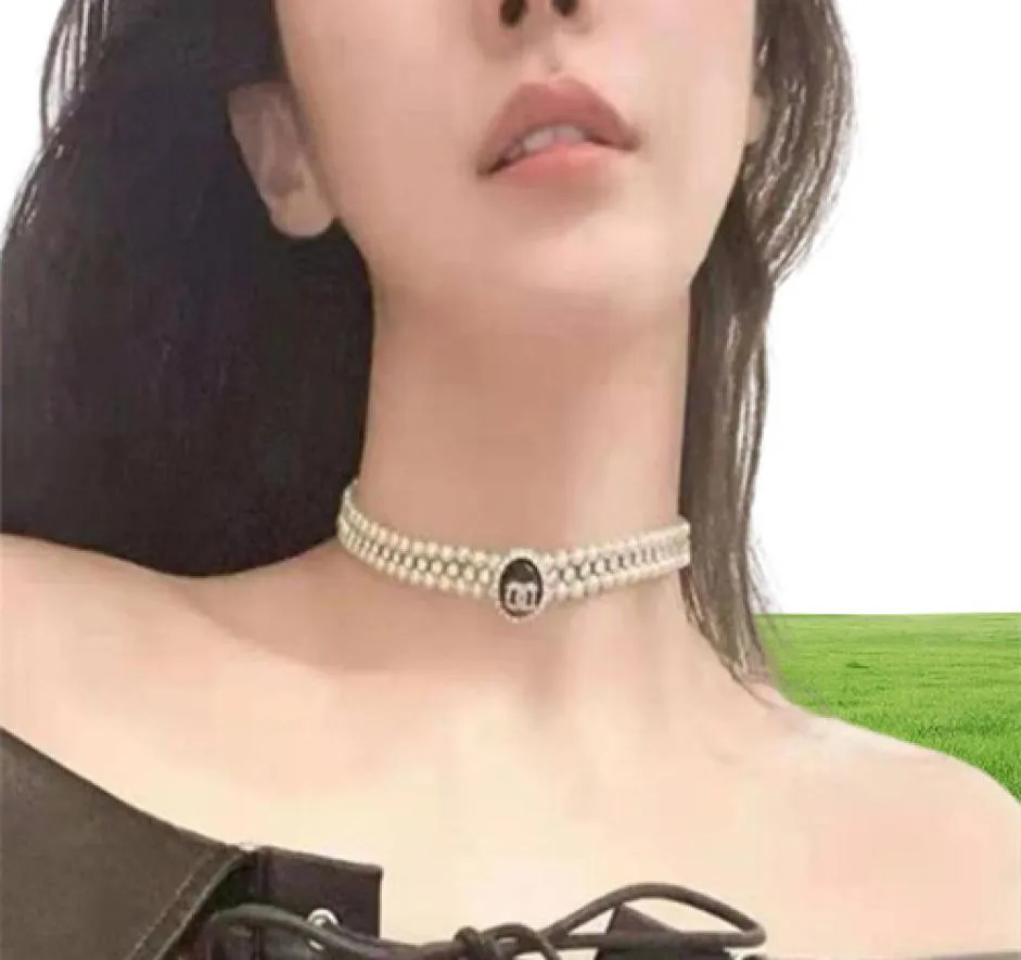 Fashion Double Pearl Diamond Necklace Fashion High Grade Atmosphere Letters Clavicle Chain Choker Chain2004647