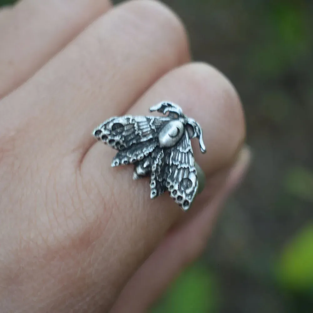 Sanlan 12pcs Deaths Head Skull Moth Ring Butterfly Rings Ajustável Presente de Natal240412