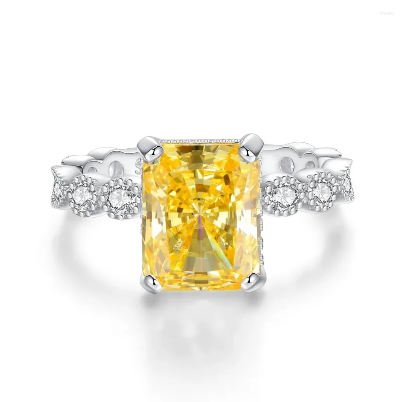 Anelli a grappolo S925 Anello d'argento Europeo e American Zircon Yellow Diamond Quattro artigli per donne