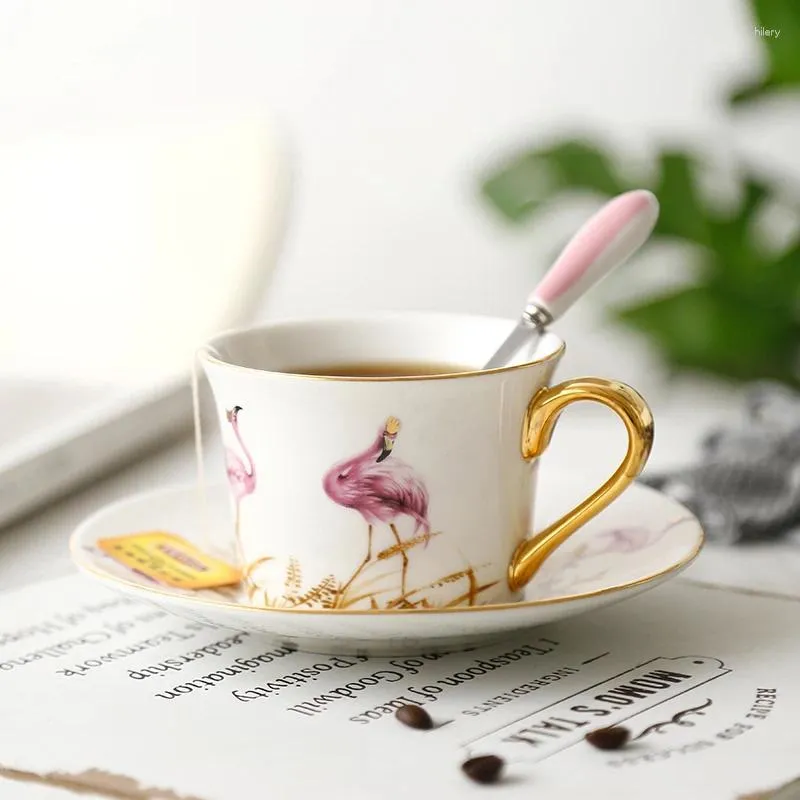 Muggar delikat rosa flamingo keramisk kaffekopp utsökt guldkant eftermiddag teacup