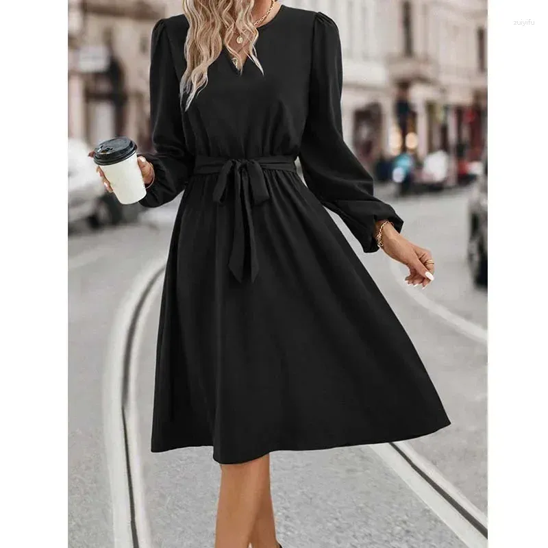 Abiti casual Slim 2024 Abito autunnale per donne Spettate lunghe con pizzo lungo la festa in fitta Oscita da ginocchio Elegante Office Business Lady L010