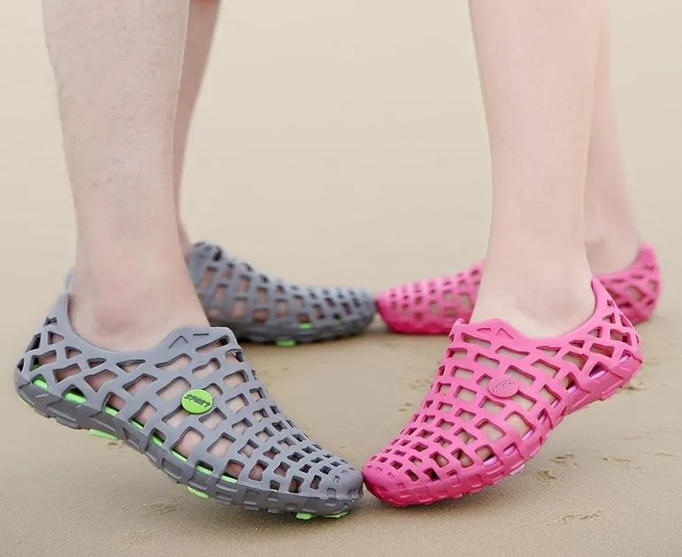 Nuovi uomini casual sandali Fashion Fashion Plastic Sandals Scarpe da spiaggia estate Scarpe d'acqua per maschi da donna di buona qualità2738966