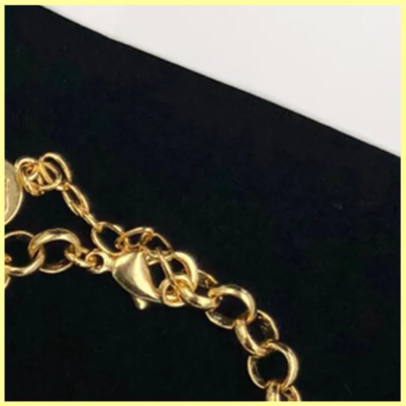 Designer Gold Portrait Bracelet Diamond Bracelet Collier pour hommes Femmes Bijoux de luxe Titane en acier inoxydable Bracelet Bracelet Collier Cuban Chain Link Wedding