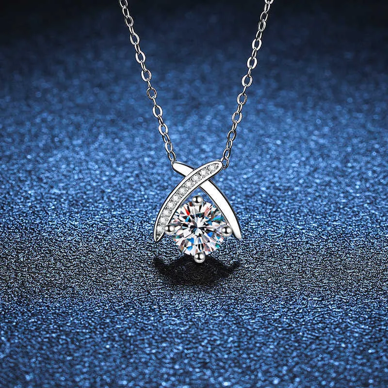 Sterling Sier S925 Pendant 1 D-Color Mossan Diamond Collier Femelle Platine plaquée coeur à cœur Love Mossan Stone Collier Pendant