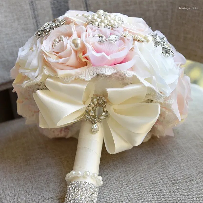 Fleurs de mariage Bouquet de mariée ronde Luxurious Silk Rose Rose Beige Charquette Broches Crystal Pearl