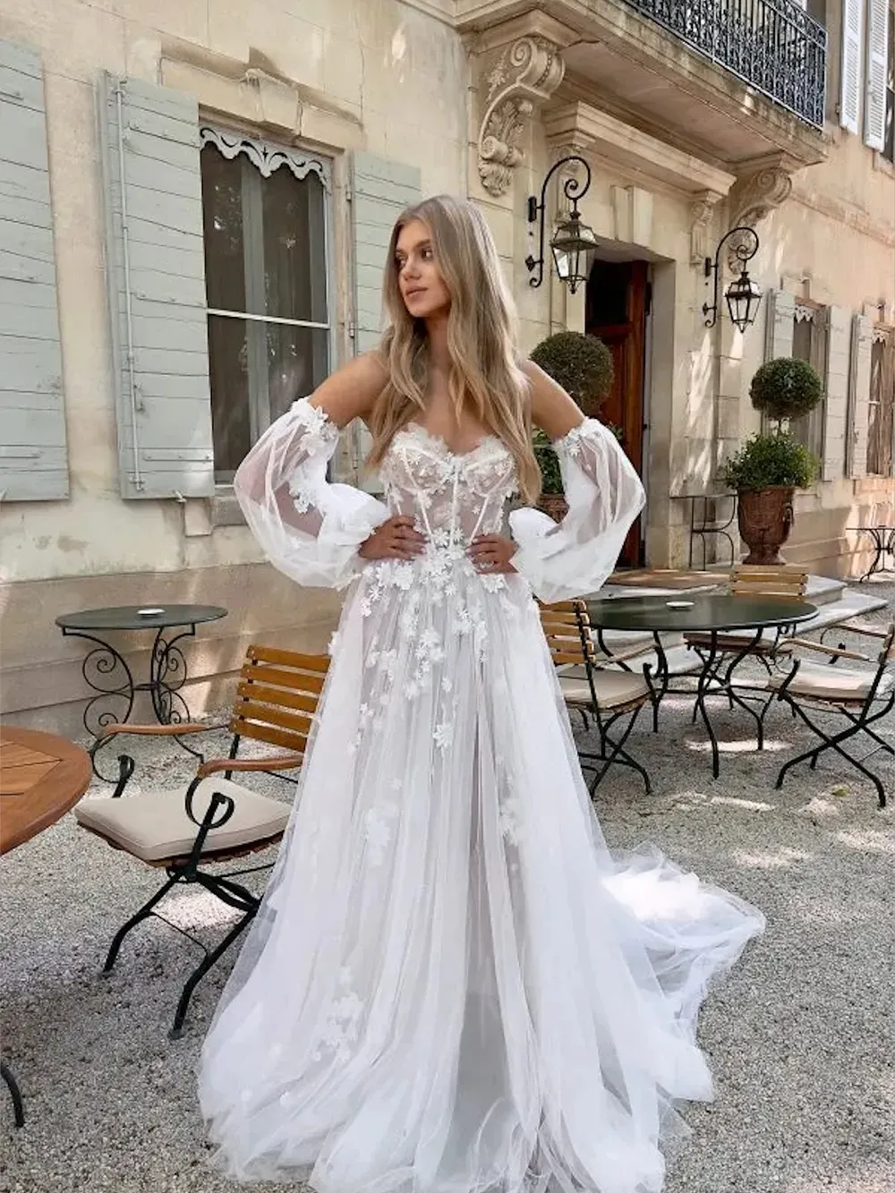 classic vintage wedding dresses Sweep / Brush Train Sleeve Length Vintage Wedding Dresses Champagne Tulle