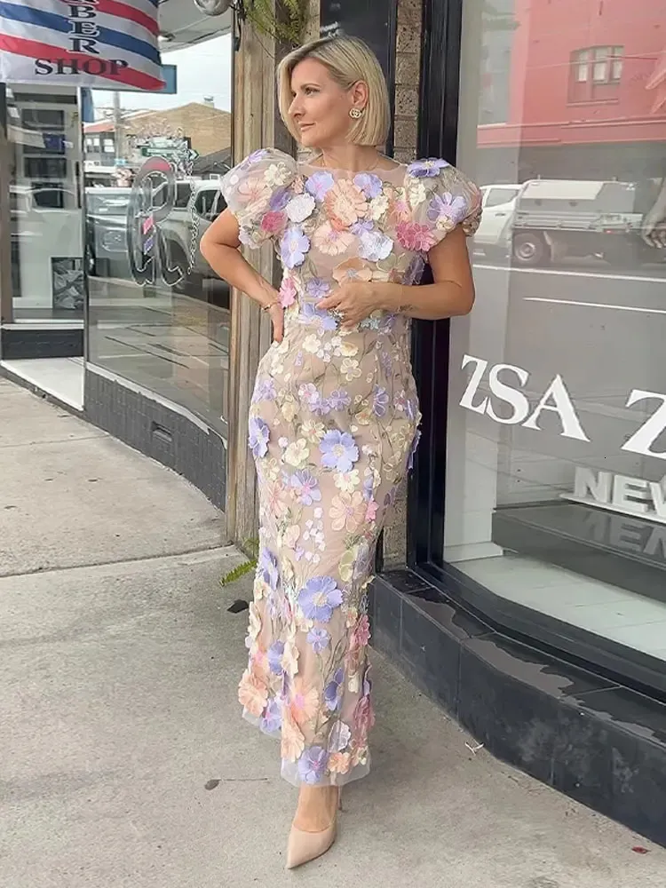 Floral Pattern Sveless ss