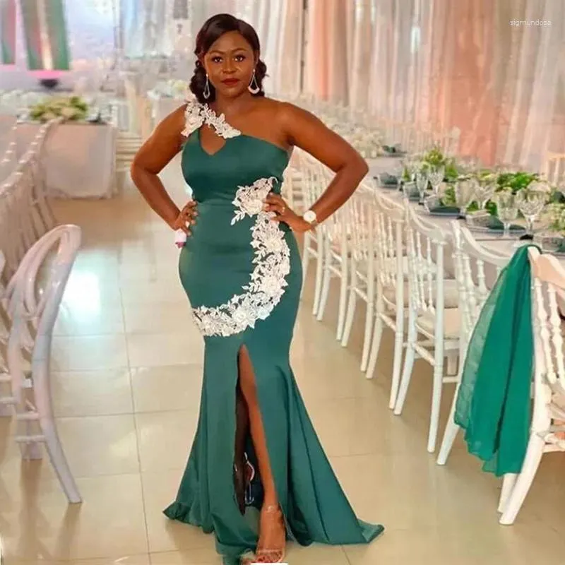 Abiti per feste Aso Ebi Green Mermaid Prom Appliques in pizzo One Spalla Front Dritte Abiti da sera africani Abita di abito De Heir