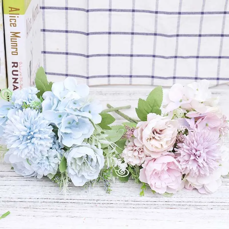 Fleurs séchées Fleurs artificielles Peony Sky Blue Fake Fleurs Hortensia Herme de haute qualité Bouquet Luxuet Décoration de mariage pour la table de table Home