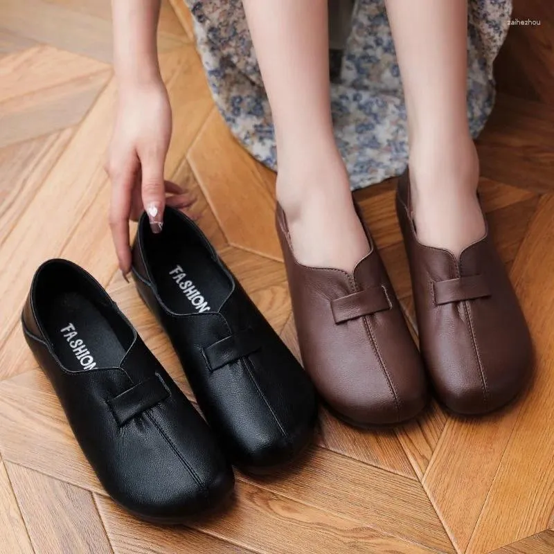 Casual Shoes 2024 Genuine Leather Woman Slip On Women Flats Moccasins Women's Loafers Spring Autumn Mother Shoe Big Size 35-41 E128