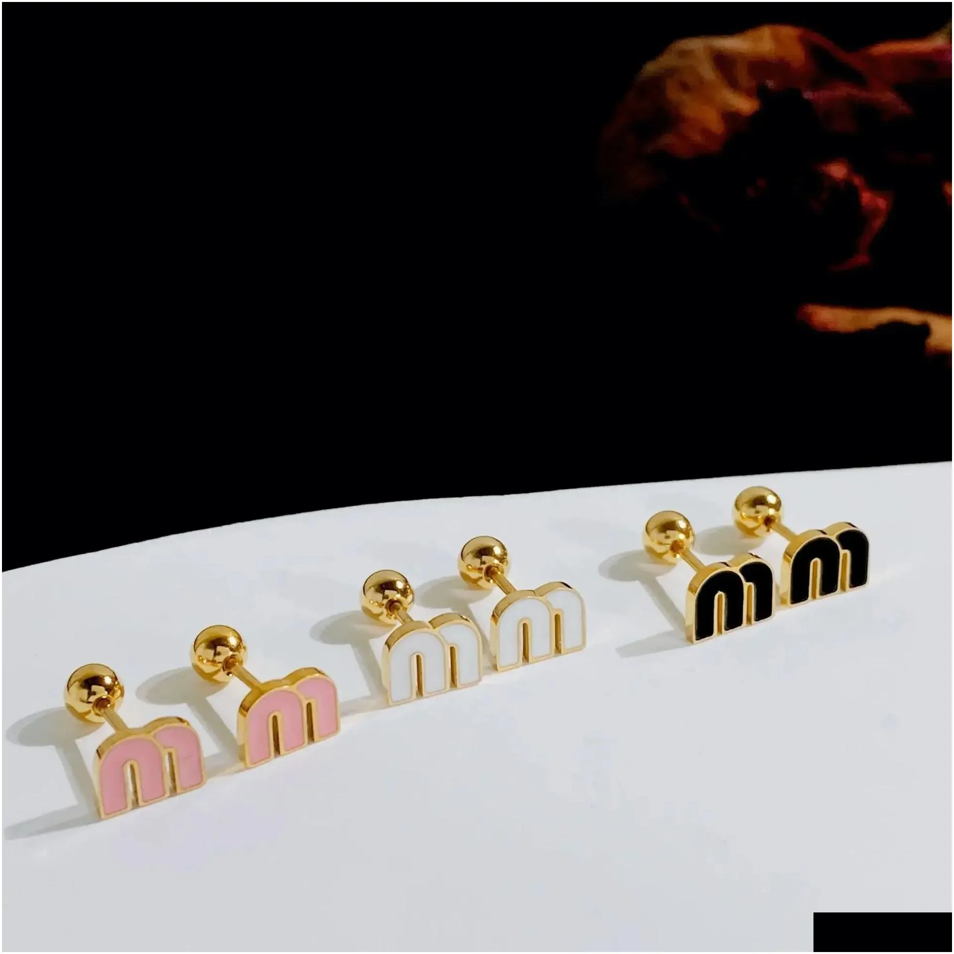 Stainless Steel Letter M Luxury Designer Stud Earrings for Women Fashion Brand Jewelry Delicate Cute Tiny Earring Earings Ear Rings