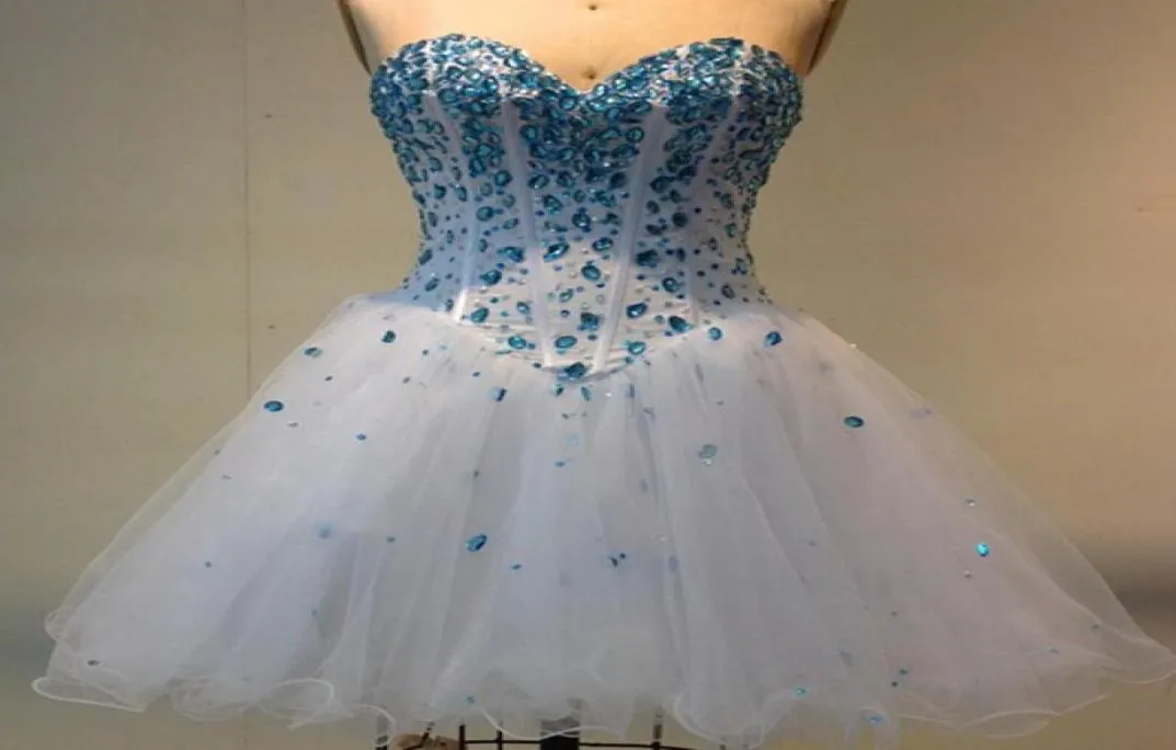 Belle robe de bal chérie tulle perlé