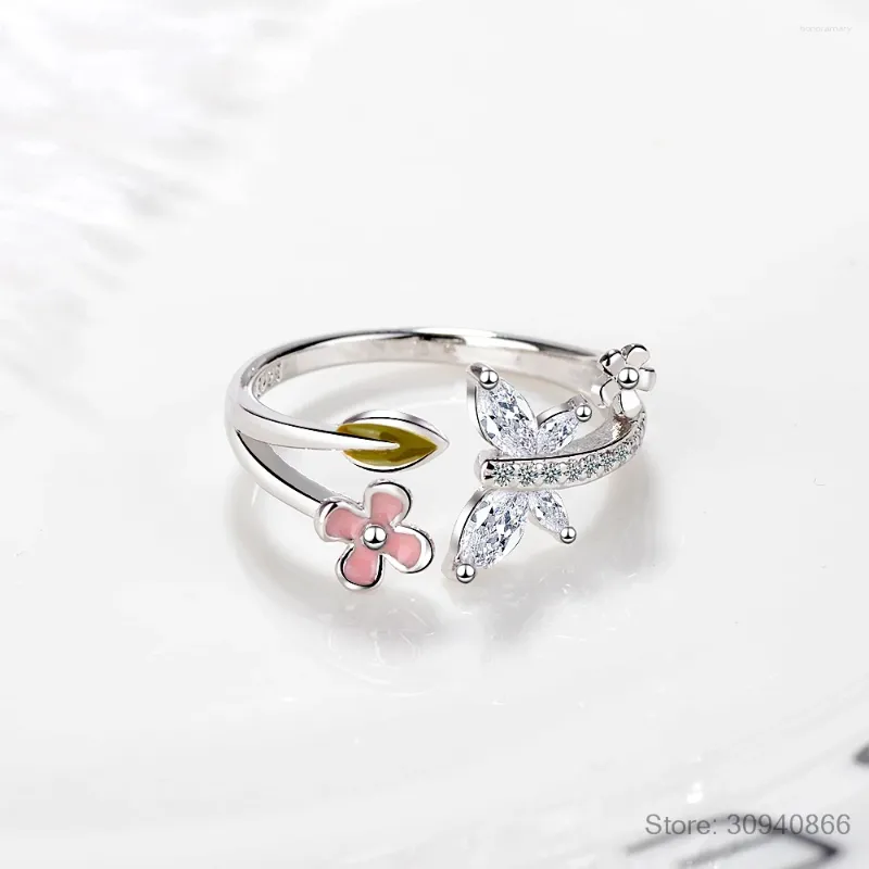 Klusterringar 925 Sterling Silver Sweet Pink Flower Opening Ring Zircon Butterfly Justerbar för kvinnor Romantisk födelsedagspresent SCR1011-E