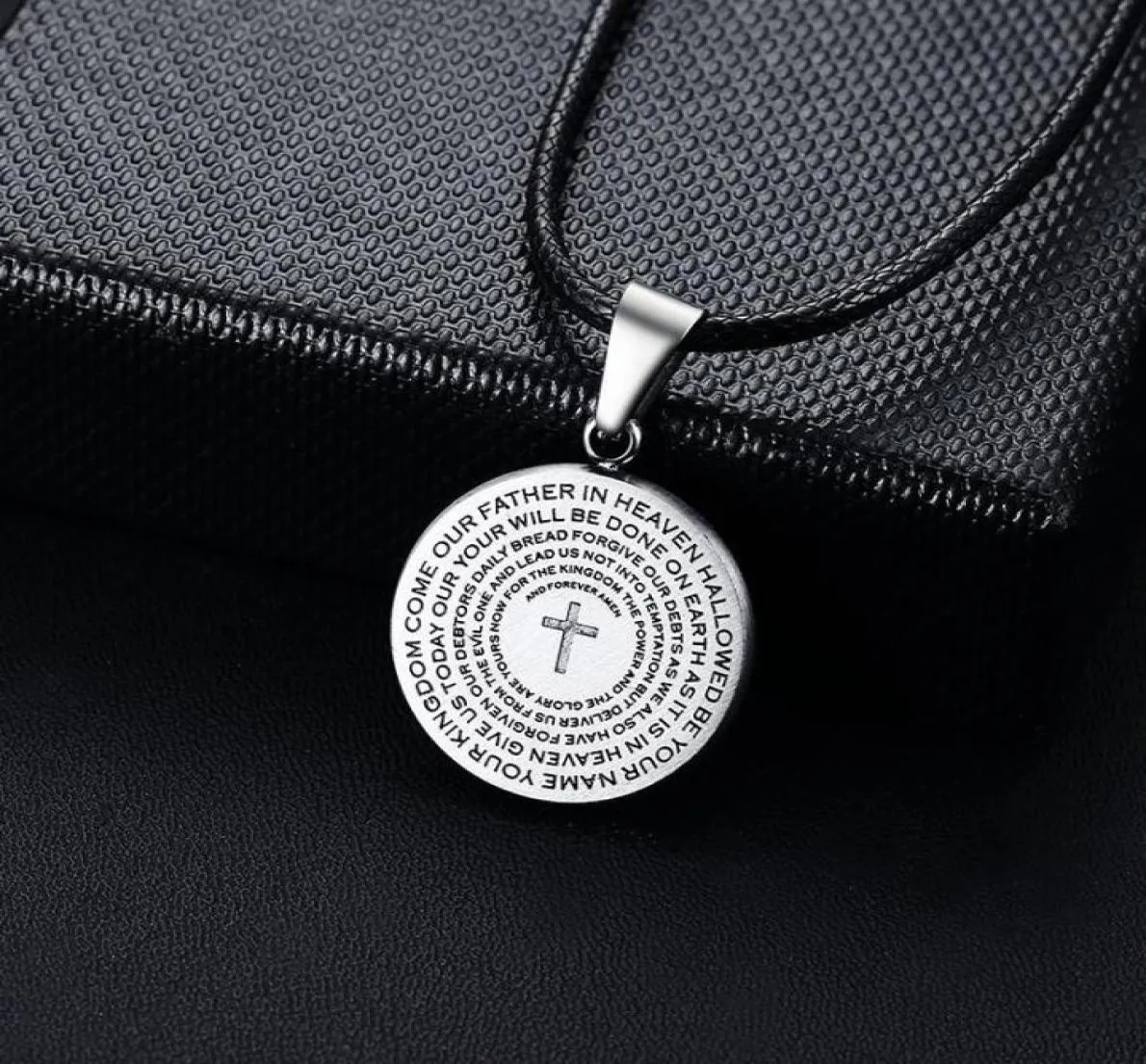 Pendant Necklaces Modyle 2021 Leather Chain Silver Color Prayer Necklace For Man The 's Catholic Jewelry Wholesale3898900