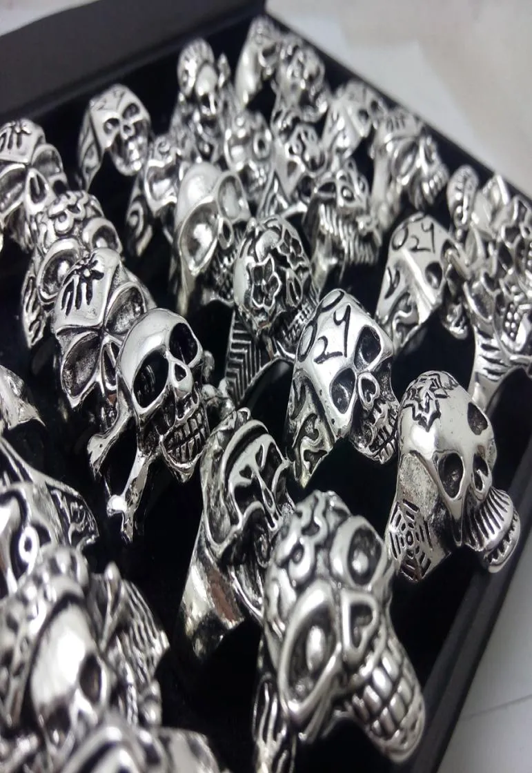 Bulk lots 100pcs Men Skull Rings 2020 New Gothic Biker Punk Cool Rings Whole Fashion Jewelry Lot2840067