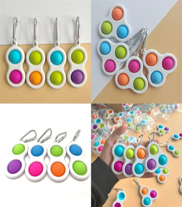 Finger Toys Keychain Push Bubble Board Game Sensory Toy Simple Key Ring Stress Relief Vent Bag Pendants H25P7KR6687098