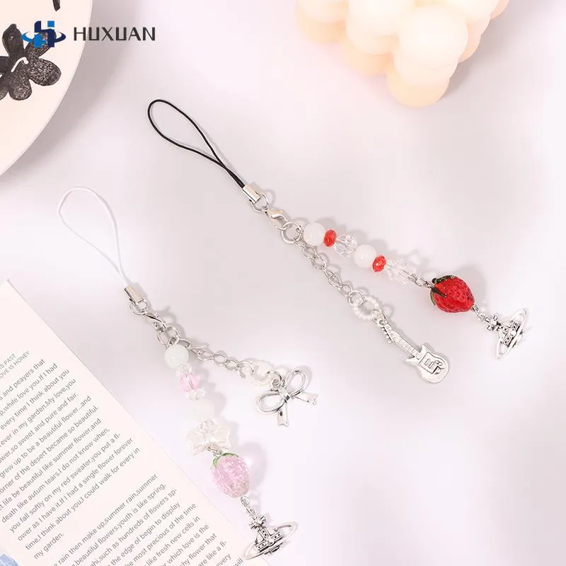 1pcs Sweet Strawberry Planet Planet Mobile Phone Strap For Women Girls Mignon Phone Phone Lanyard Pendant Y2K Phone Chains Decor