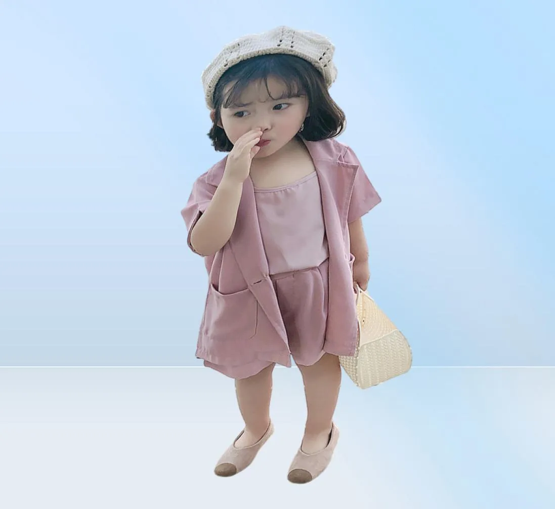 27t Fashion Baby Girls 3pcs Suit Infant Kids Clothes Ensembles Vest Solid Vest Tops Couchés à manches courtes Shorts Summer T20070711481552