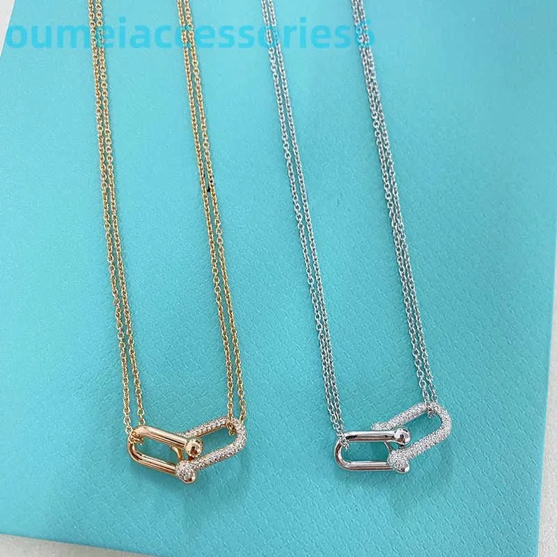 2024 Designer Luxury Brand Jewelry Pendant Necklaces Year 925 Sterling Silver Home Yang Ying Baby Same Double Ring Horseshoe Buckle Belt Diamond Mijin Plating