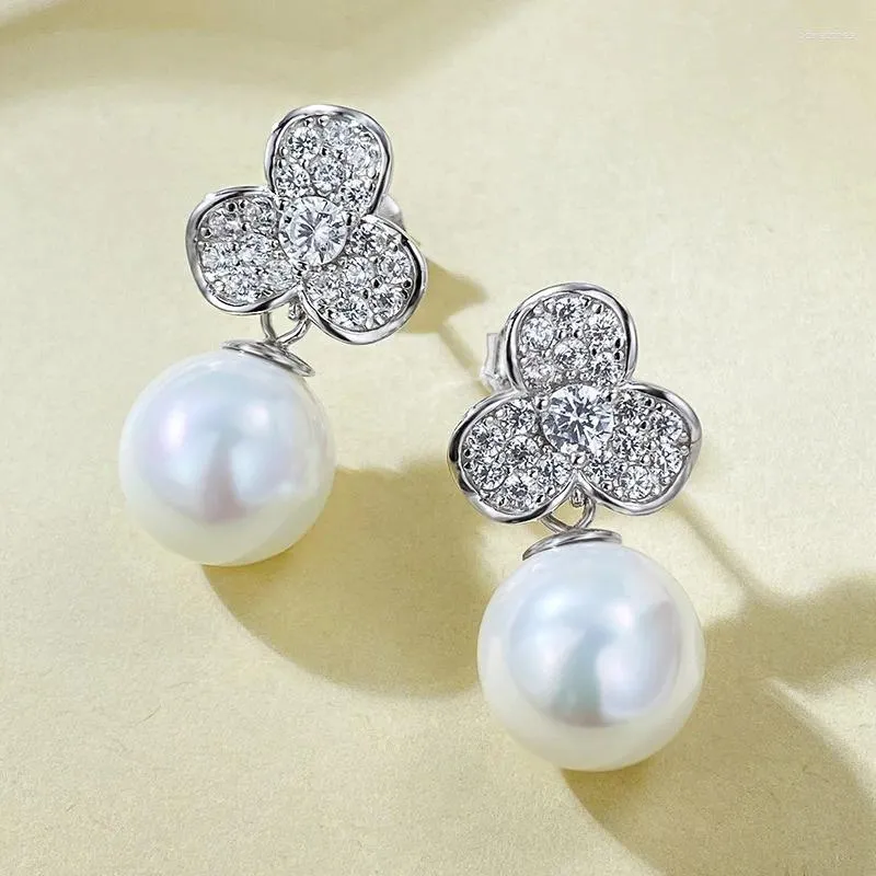 Boucles d'oreilles en gros de S925 Silver Precision Inralide Pearl 11 mm Shell et fleur à la mode européenne et américaine en forme