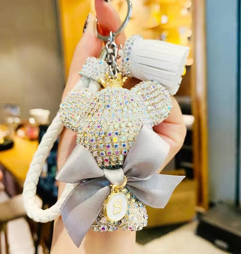 20 pcs mode mignonnes femmes039s Bagcar Keychain Pendant Highend Handmade Swined Couir Hands Sac à main chaînes Tassel Rodeo Crystal 9186949