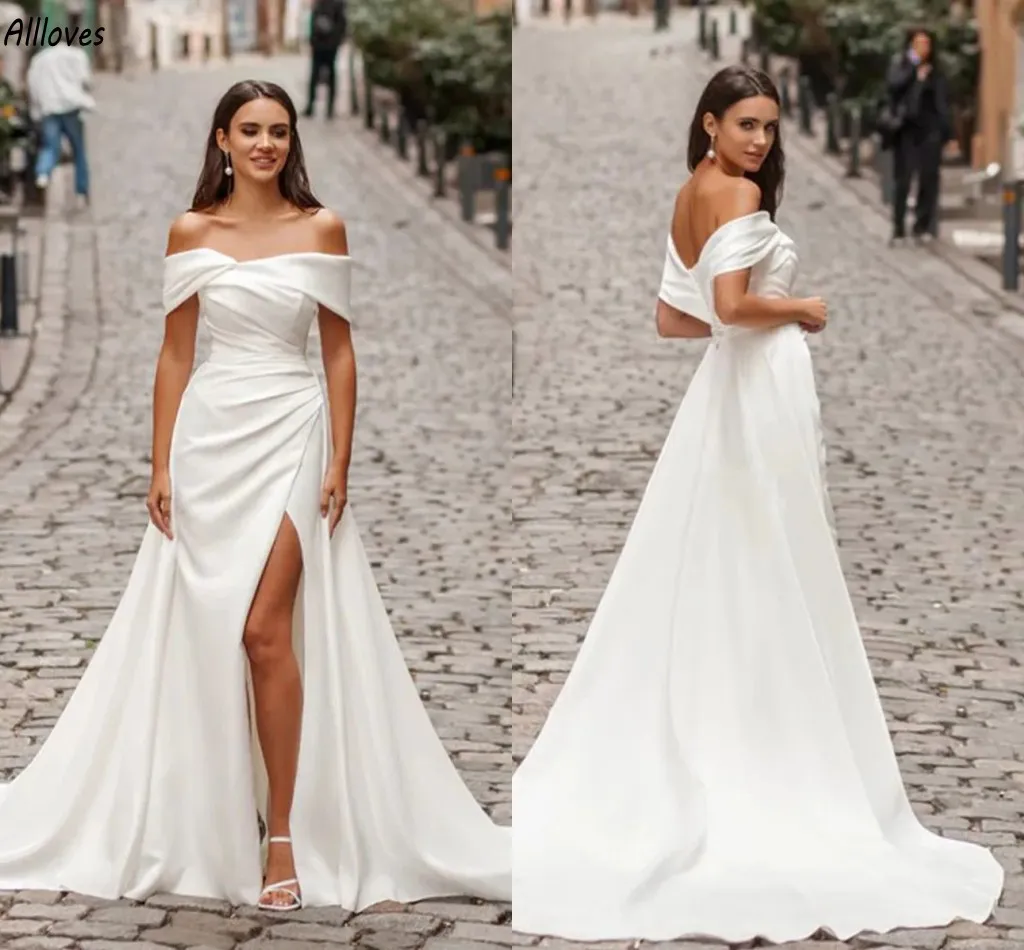 Enkel av axel sjöjungfru bröllopsklänningar med avtagbart tåg elegant satin ruched boho trädgård brudklänningar sexiga sido delade kvinnor brudrockar de mariee cl3484