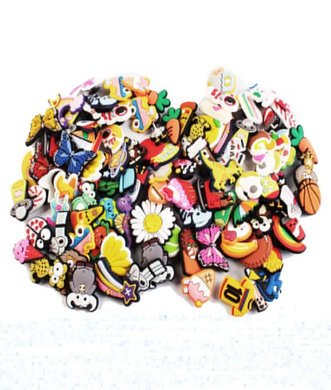 100 st slumpmässiga sko charms för jibz tillbehör tecknad skor accesory charms passar diy armband armband barn gåva4497851