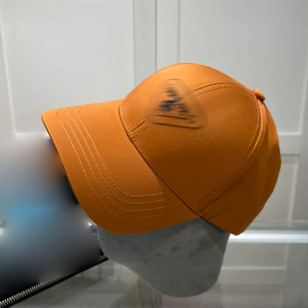Cappello da baseball da donna da donna Estate Designer Sports Designer Hat invertito Triangolo ricamato Casquette Luxe Uomini Cappelli da camioning a colori solidi