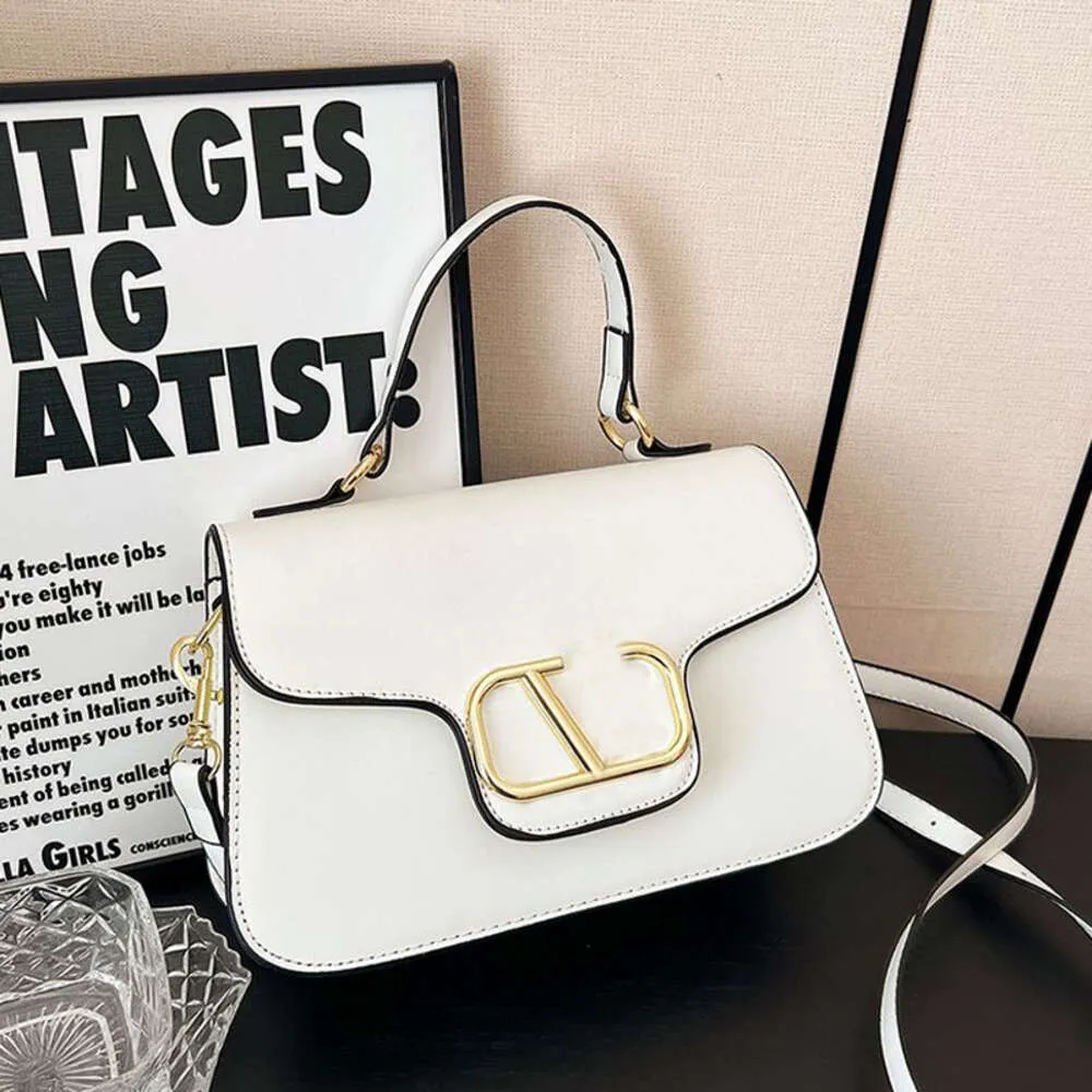 Ny stil lyxig handväska designer väska för kvinnor mode v axelväskor all-match crossbody väska små fyrkantiga väskor klassiska kvinnliga plånböcker