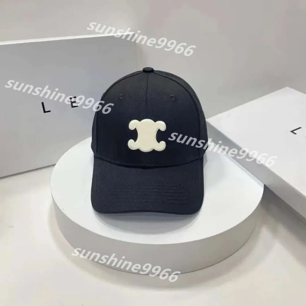 Modeontwerper hoed vrouwen geborduurd honkbal pet vrouwelijke zomer casual casquette honderd nemen zonbescherming zon hoed retro klassieke casquette dames