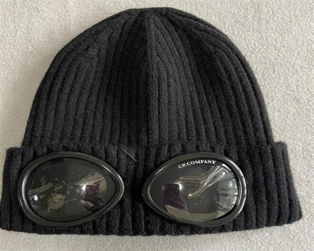 Två linsglasögonglasögon, männor Män stickade hattar Skull Caps Outdoor Women Uniesex Winter Beanie Black Grey Bonnet Gorros207Q7345535