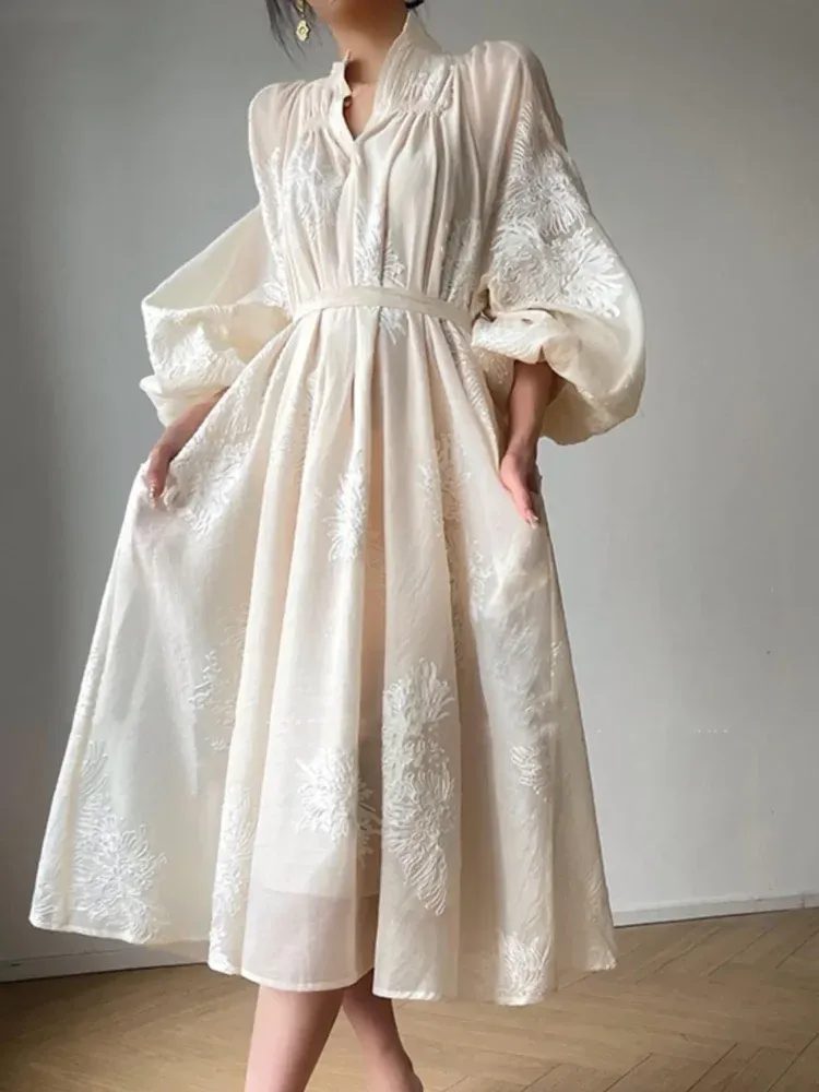 France Robes midi de broderie vintage pour femmes 2023 Elegant Evening Fête en V Velles de lander