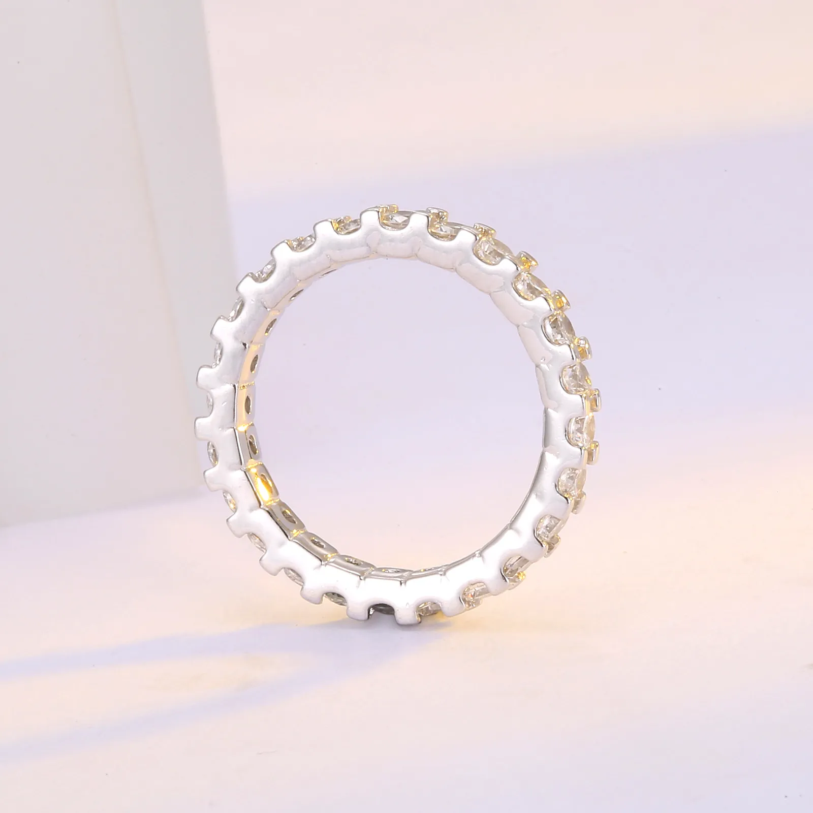 Sparkling Round Cut Moissanite Ring In 925 Sterling Silver_voghion.com