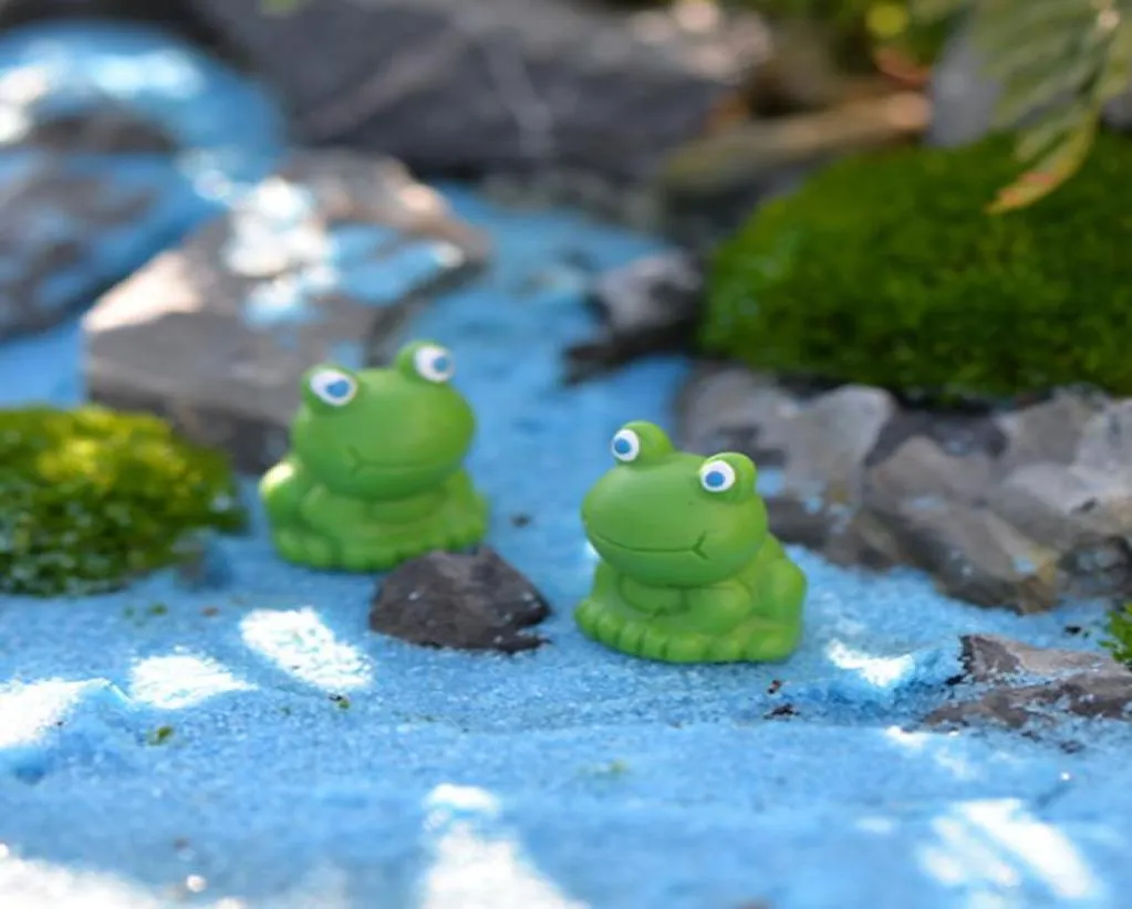 10pcs Mini Blue Eyes Frog Terrarium Figurines Fairy Garden Miniatures Miniatuuras Para Mini Jardins Craft Bonsai Home Decor2051073