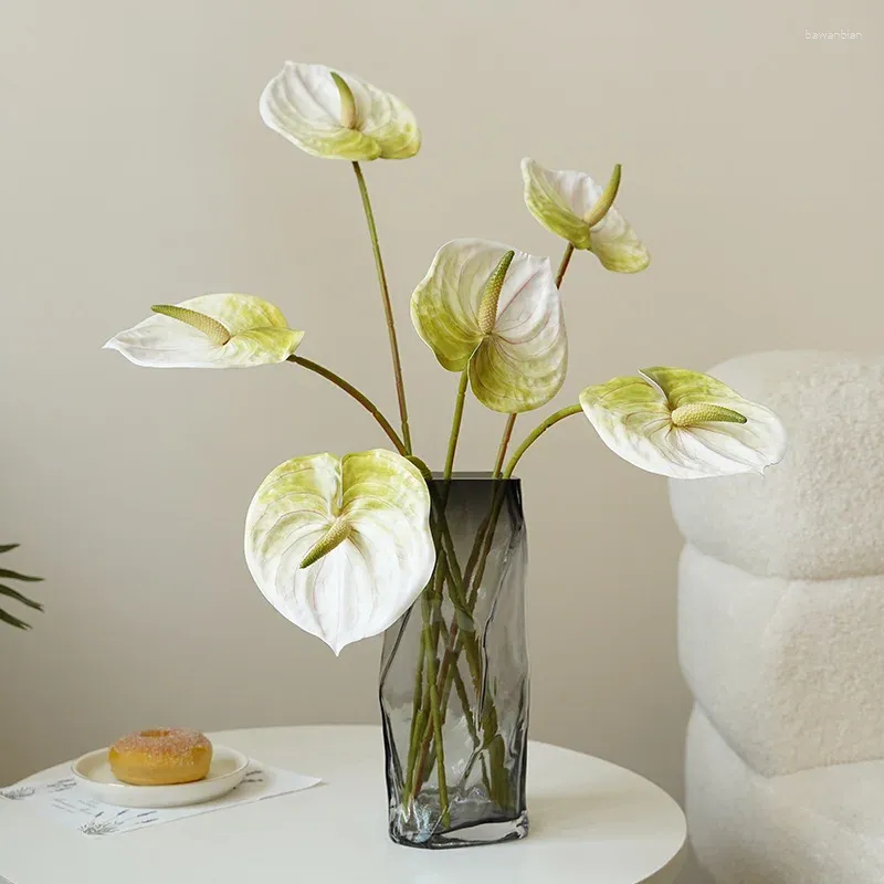 Flores decorativas 10pc 3d Impressão anthurium realista artificial para decoração de casa Planta verde Pasta em vasos de casamento Tabela de flores Arranjo de flores