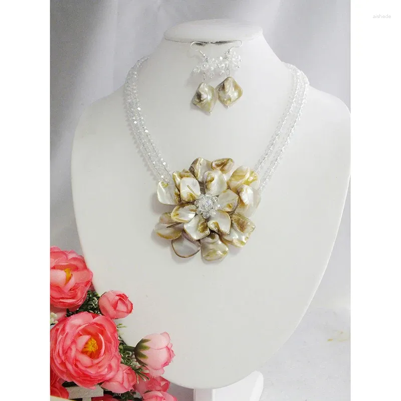 Collier Boucles d'oreilles Set Bride IVie Groomnigerian Wedding Maquillage Beads Naija Shell