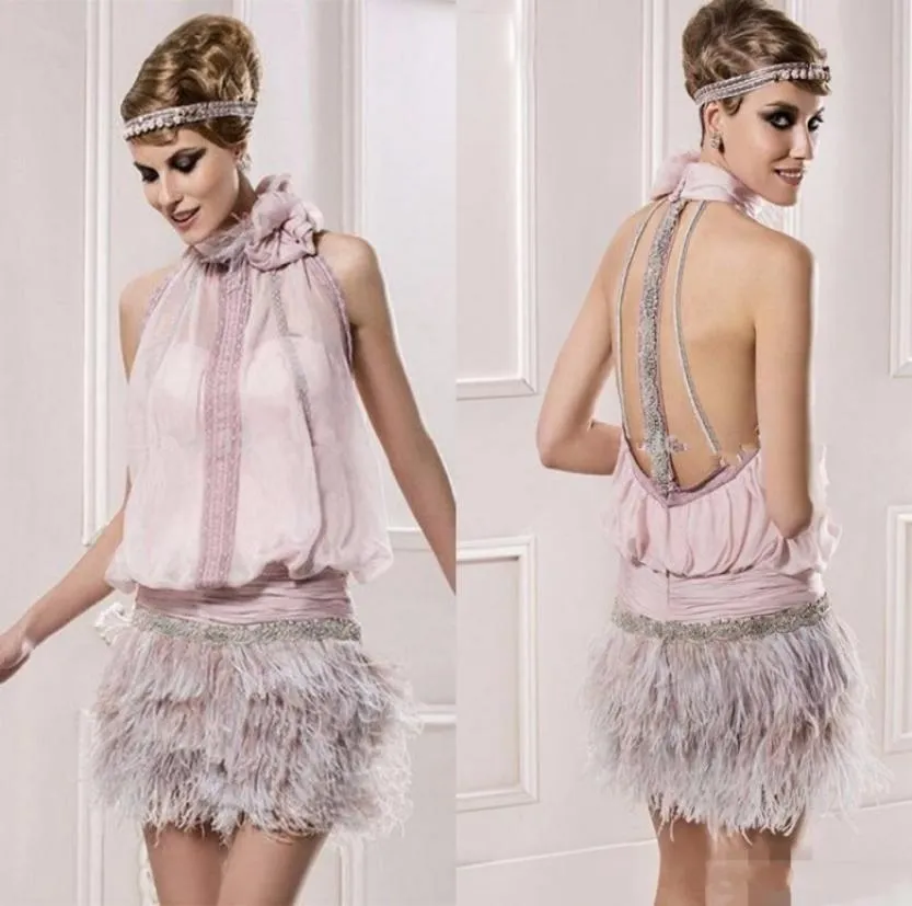 Vintage Great Gatsby Pink High Neck Cocktail Short Cocktail com pena de penhas com miçangas de backless backless ocasião