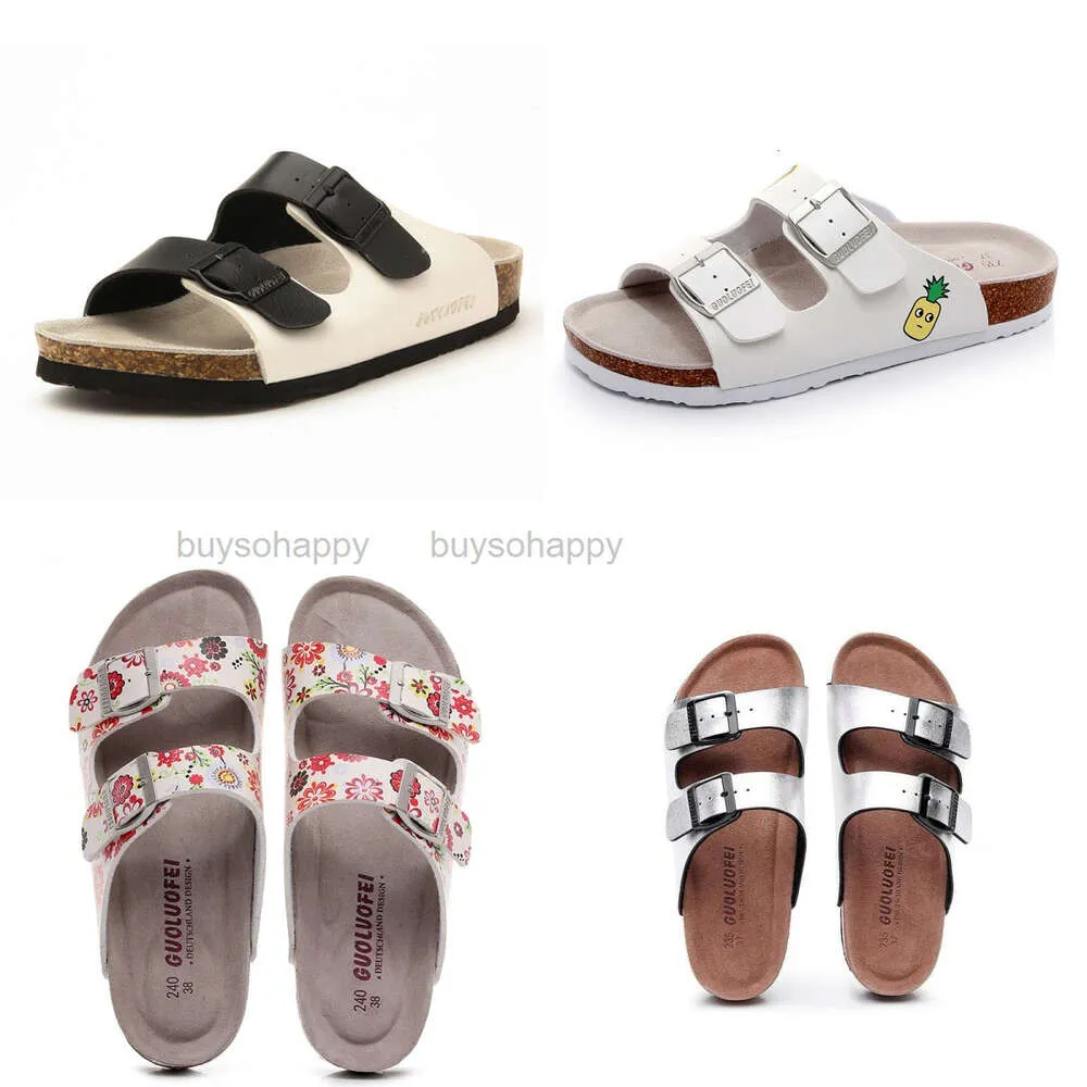 New Slippers wearing oversize sandals one line double button beach shoes GAI 36-46