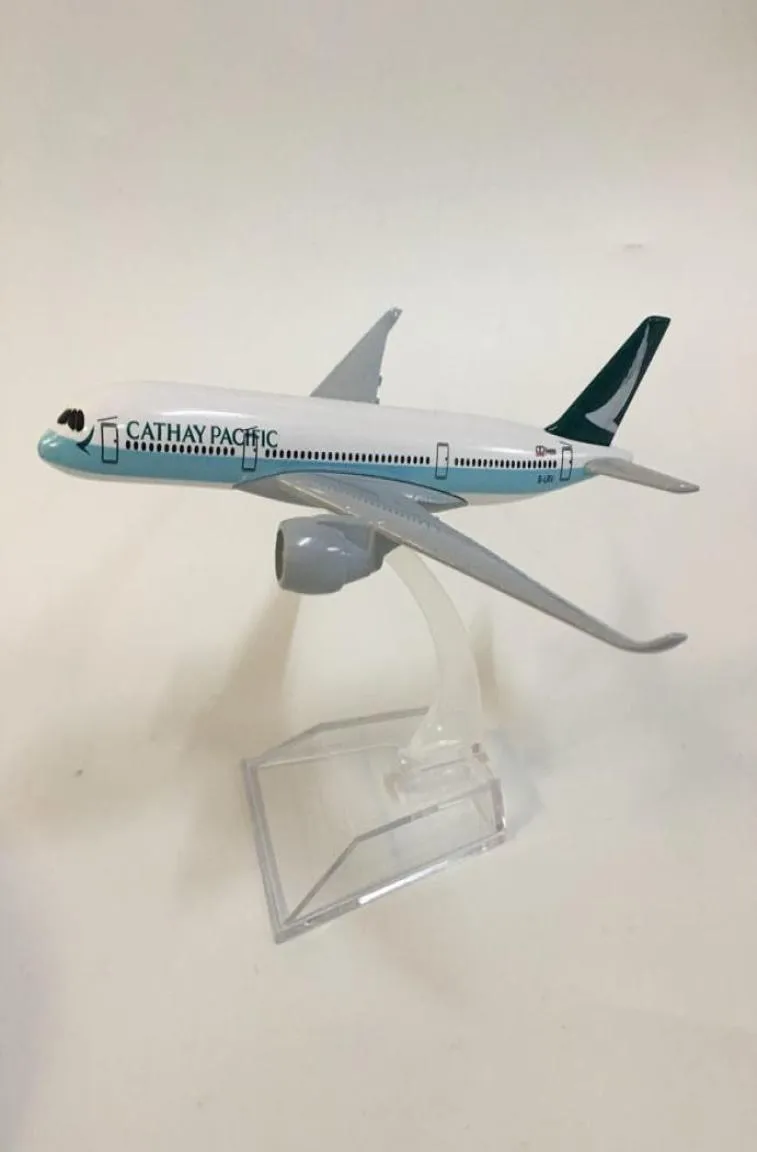 Modèle d'avion de 16 cm Avion Modèle Cathay Pacific A350 Plans Aircraft Modèle Jouet 1400 Diecast Metal Airbus A350 Airplanes Toys LJ2004557548