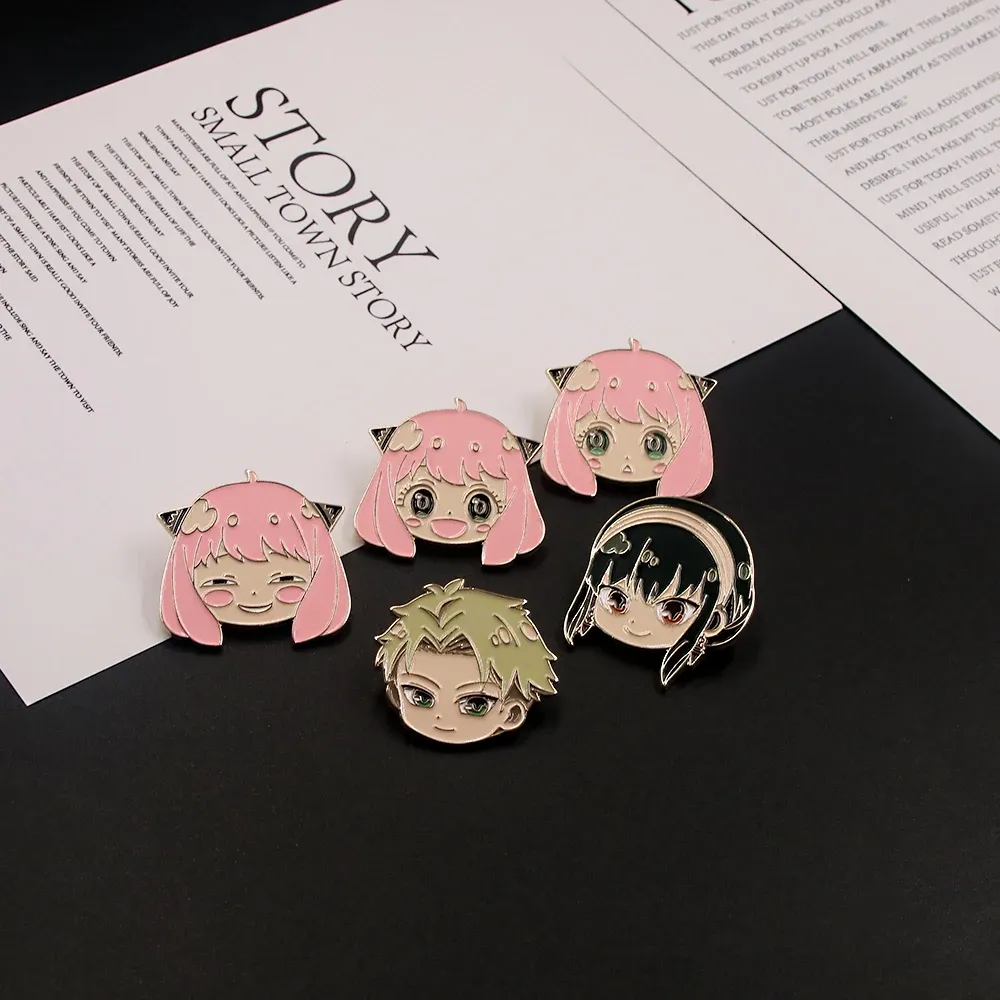 Anime Spy X Family Metal Badge Pin Brooch Yor Forger Anya Forger Loid Figure Brooch Clothes Decor Souvenir Toy Cosplay Gifts