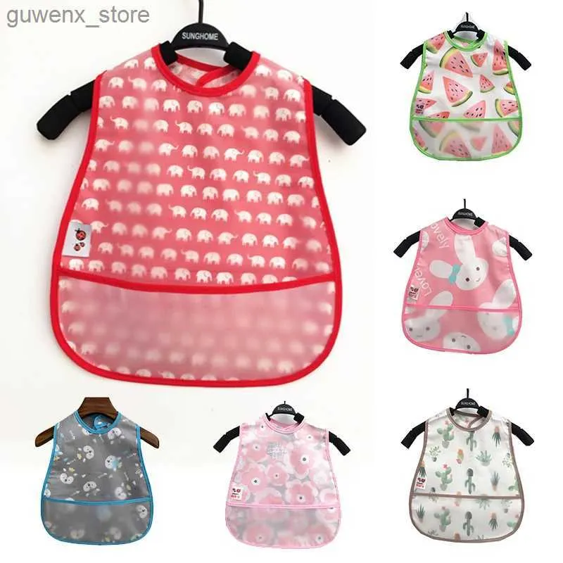 Bibs Burp Tissu 1pcs Affiche étanche pour le déjeuner Autochton Modèle de dessin animé Coton bébé Bibs Sans manches Ajustement garçon Girl Feeding Bibs APRON Y240412