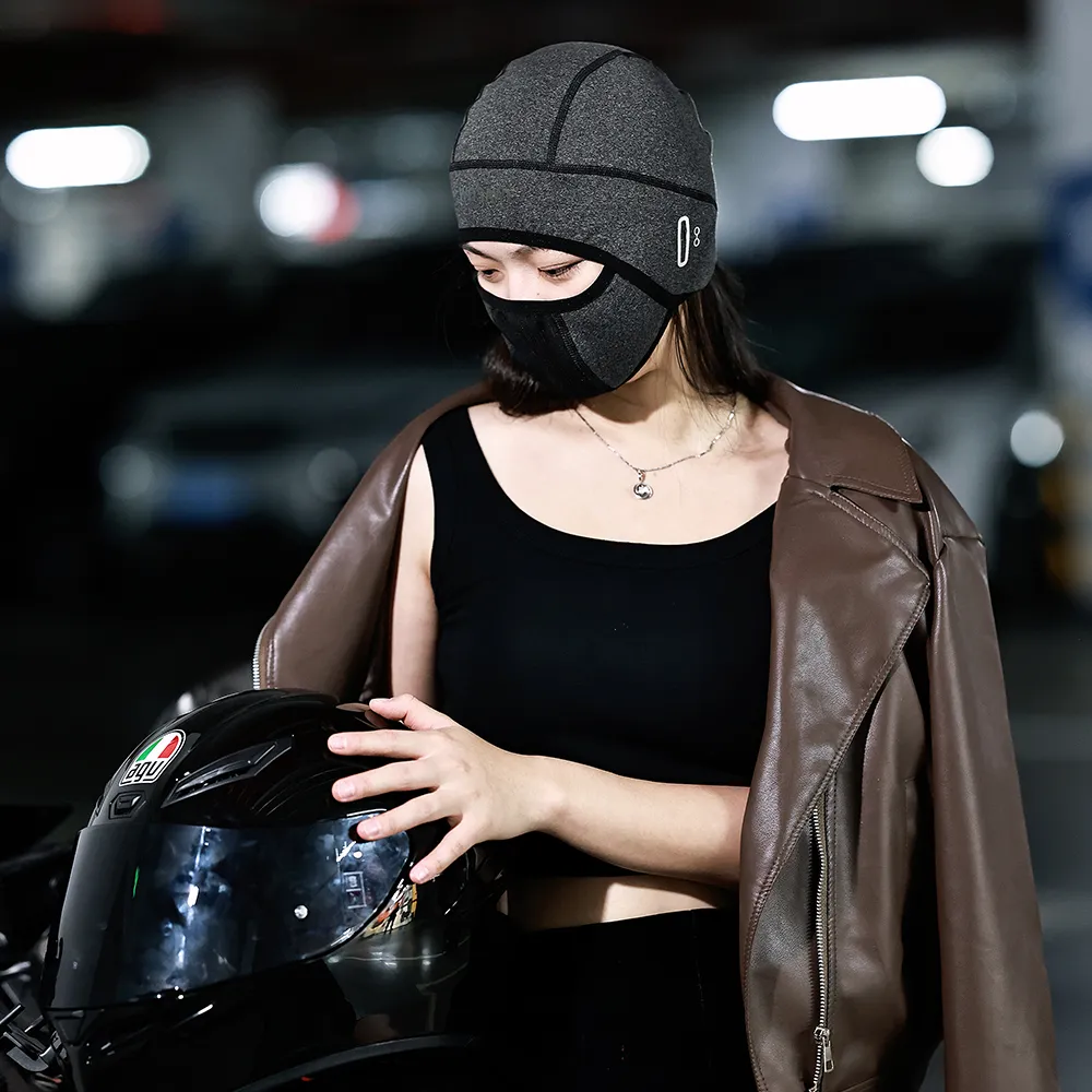 帽子 VERSO Shearling Balaclava 帽子 VERSO Shearling Balaclava ZX Balaclava Evo V2 - RED