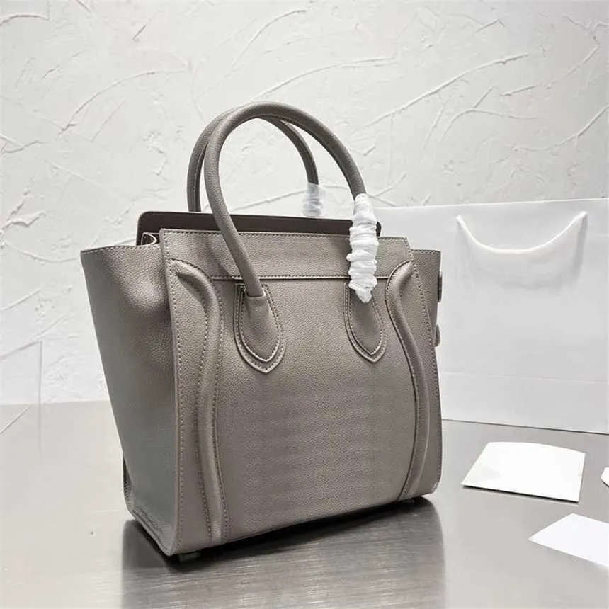 HOT Classic Designer Tote Bag ce Women Smile Leather Handbag Top Quality Shoulder Bags Lady One Shoulder Crossbody Bags Purse 220714