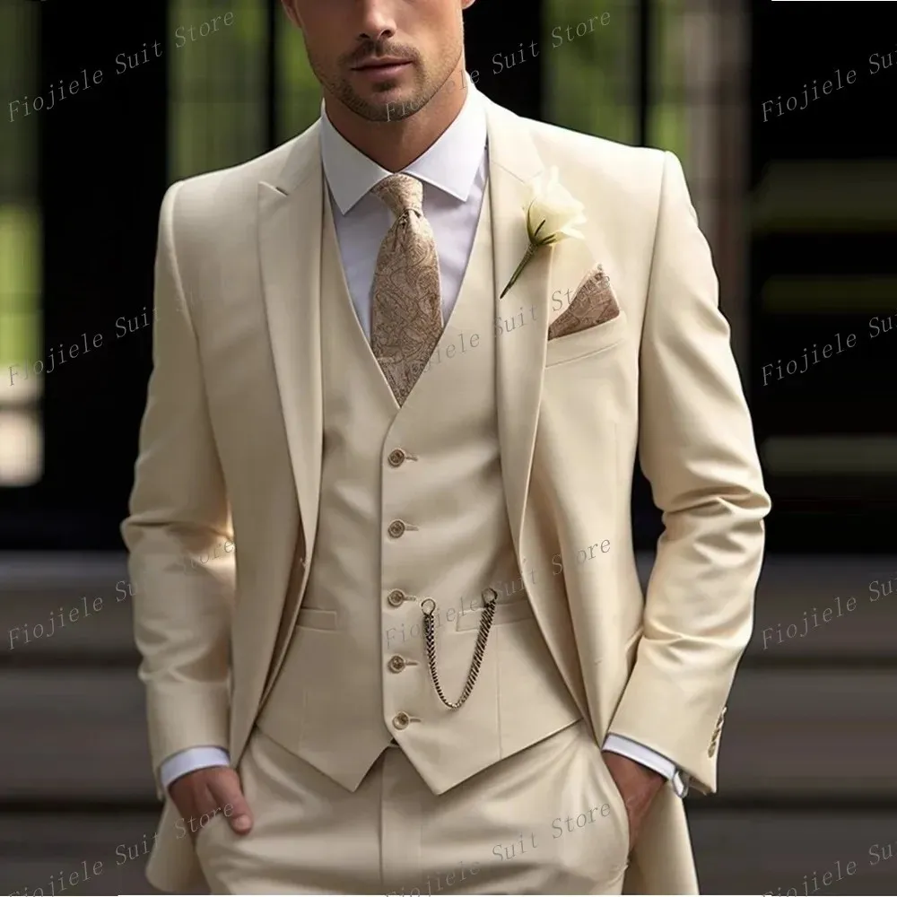 Beige Business Suit Men Tuxedos Groom Groomsman Prom Wedding Party Formal 3 -częściowy zestaw kamizelki kurtki 240412