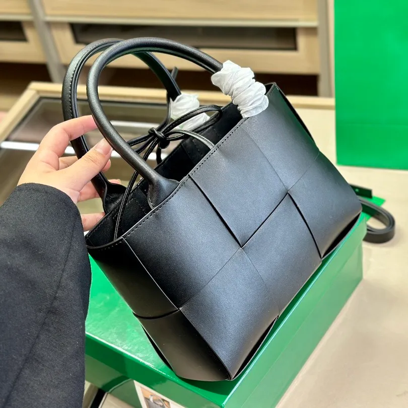 Luksusowe cukierki arco tote splot designerka torebka man 10a sklep pochette skóra tkana torba z torebką crossbody sprzęgło to 6072